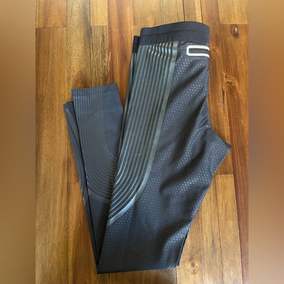Nike Running leggings dri fit stay warm size small - Picture 8 of 9